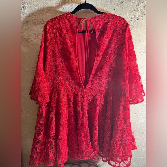 Free People Dress NWT-retails $198, Elegant Mini Red Lace, Flowy, oversized - Picture 11 of 14